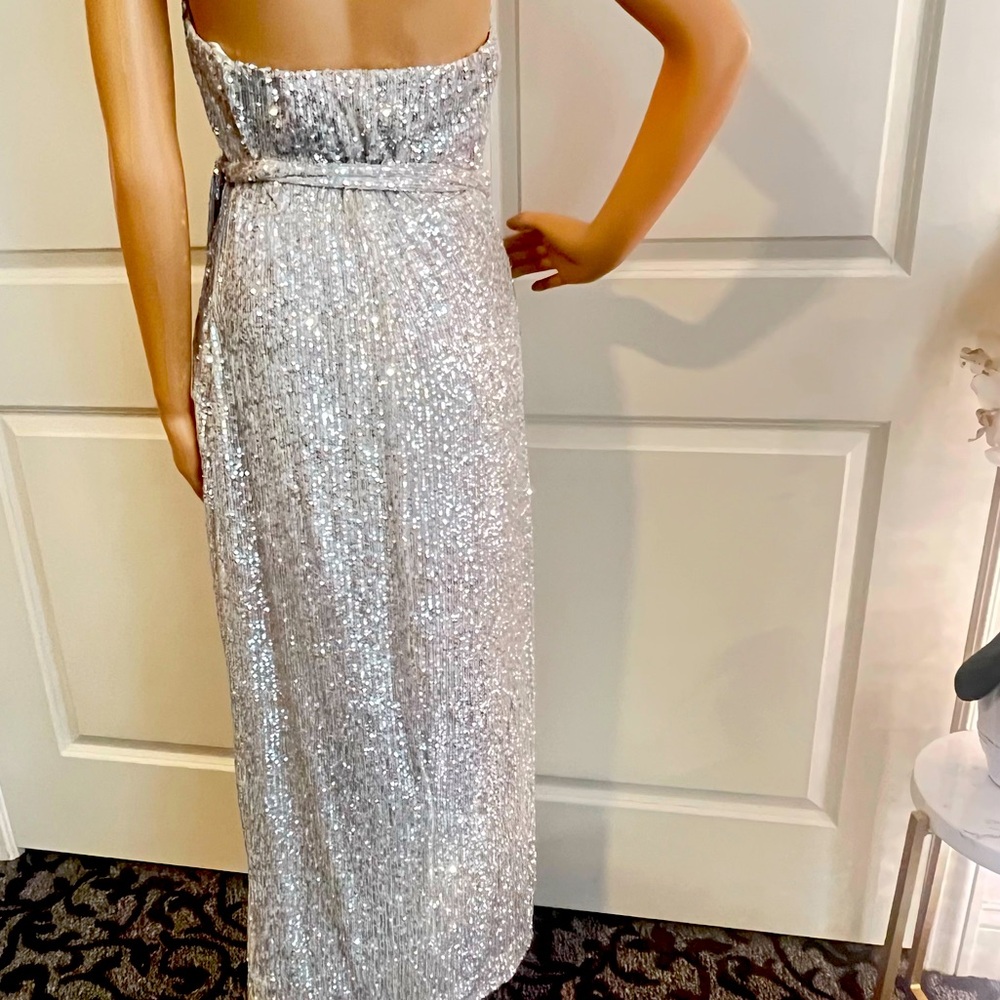Halston Gold Sequin Halter Gown - Picture 7 of 10